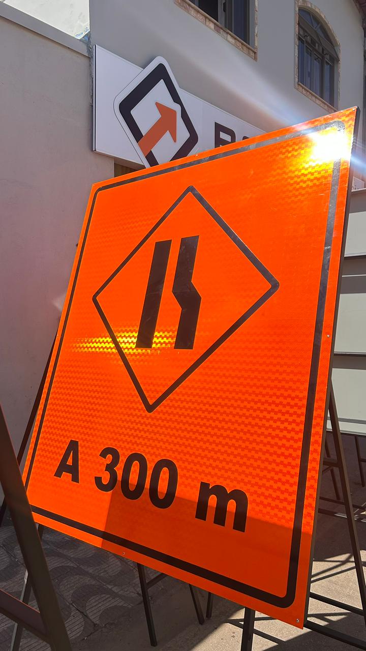 Placa de trânsito